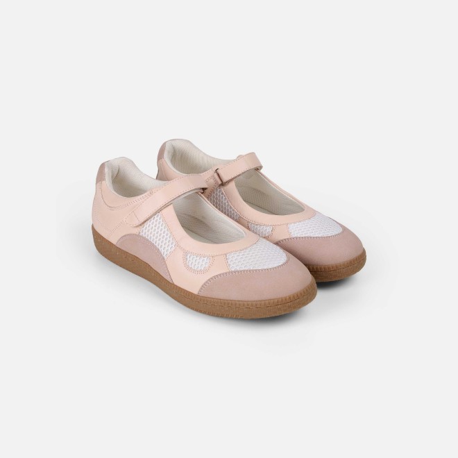 Mochi Women Pink Casual Ballerinas (SKU: 31-1076-24-36)