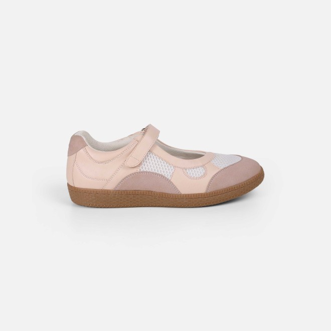 Mochi Women Pink Casual Ballerinas (SKU: 31-1076-24-36)
