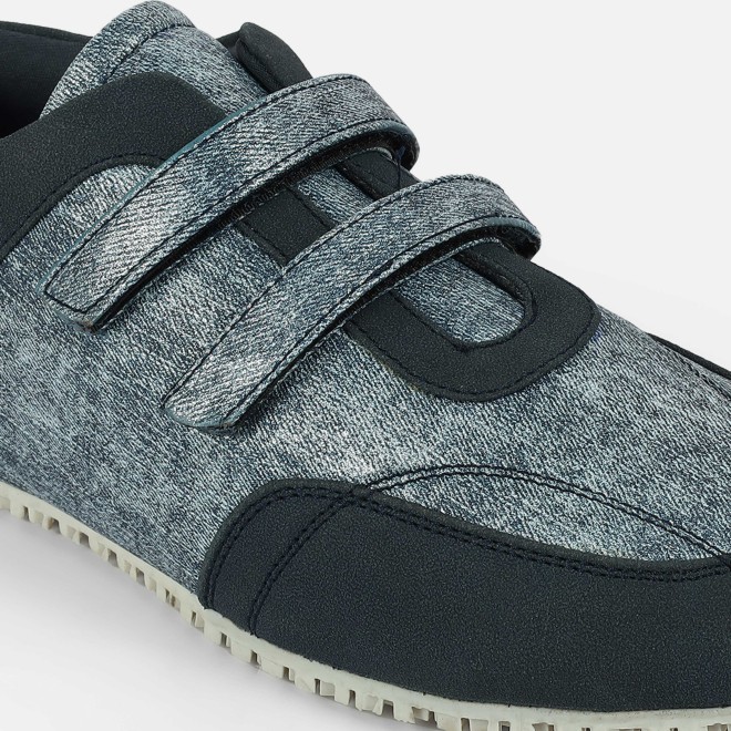 Mochi Women Blue Casual Sneakers (SKU: 31-1077-45-37)