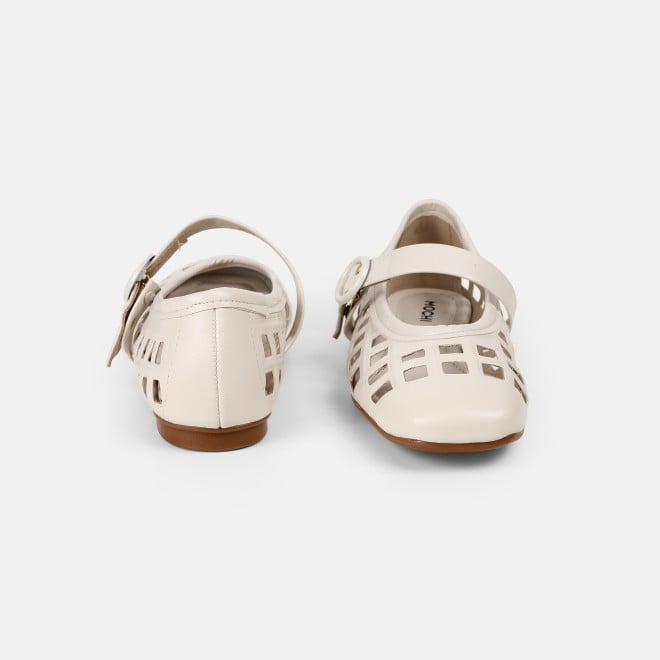 Mochi Women Off-white Casual Ballerinas (SKU: 31-1092-66-37)