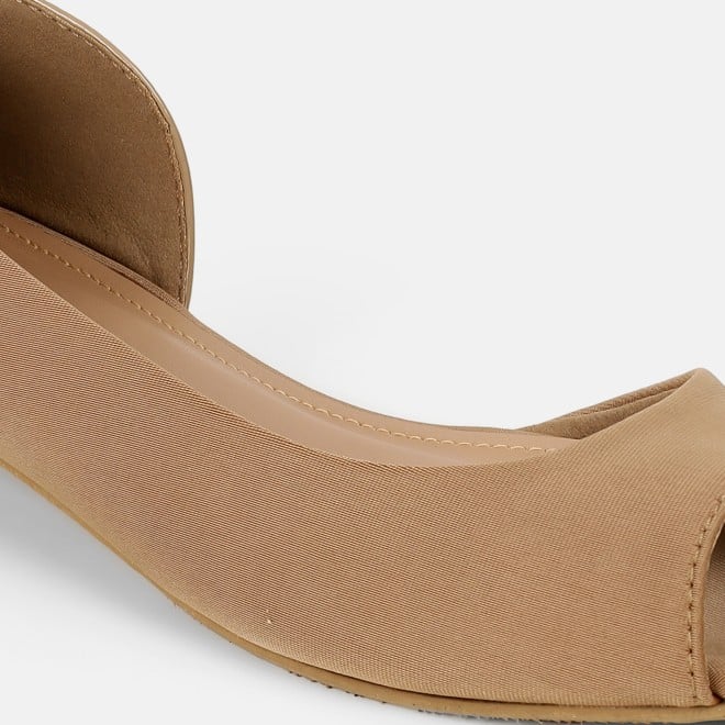 Mochi Women Beige-red Casual Ballerinas (SKU: 31-1133-89-36)