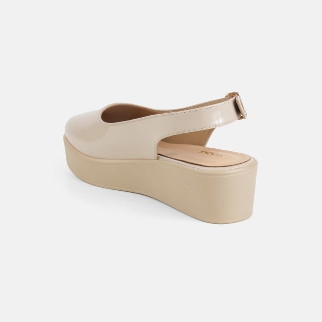 Mochi Women Beige Casual Sandals (SKU: 31-1137-20-36)