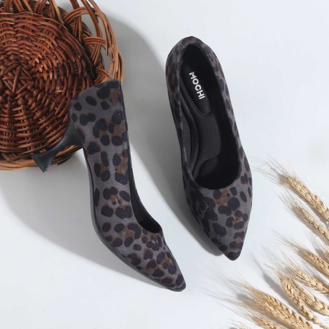 Mochi Women Black Casual Pumps