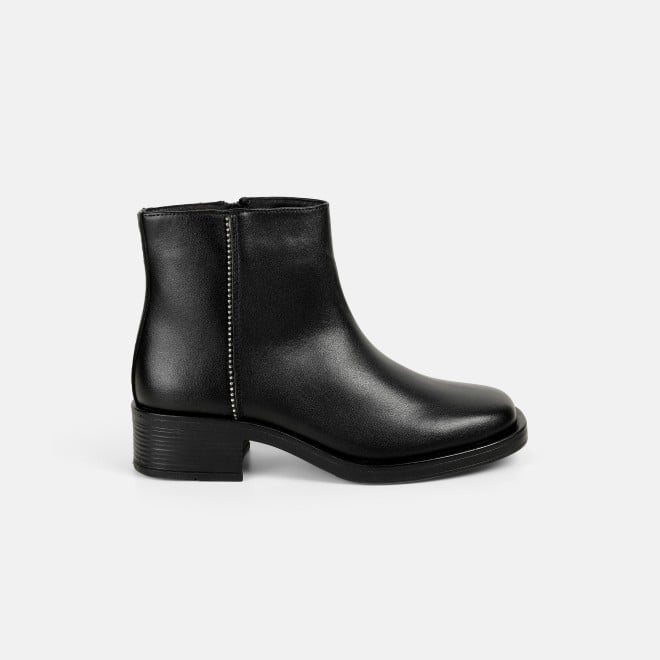 Mochi Women Black Casual Boots (SKU: 31-1225-11-36)