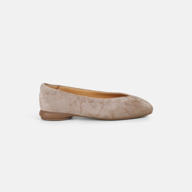 Mochi Women Beige Casual Ballerinas (SKU: 31-1237-20-36)
