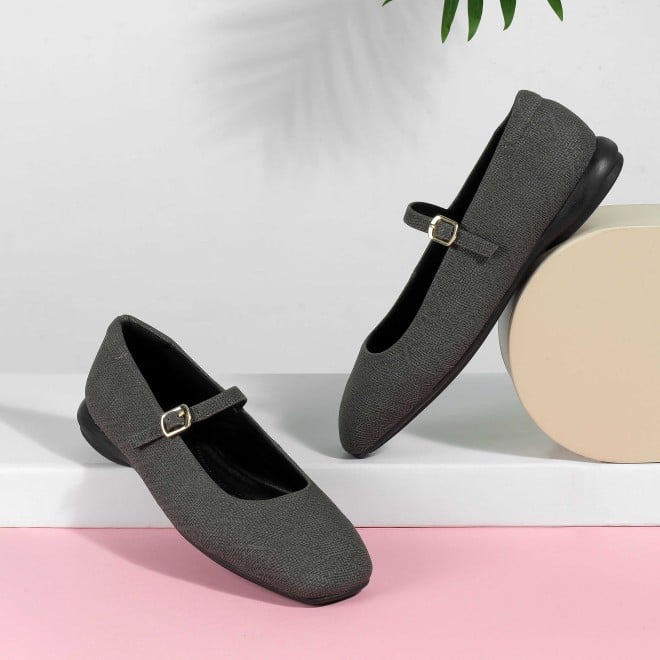 Mochi Women Grey Casual Ballerinas