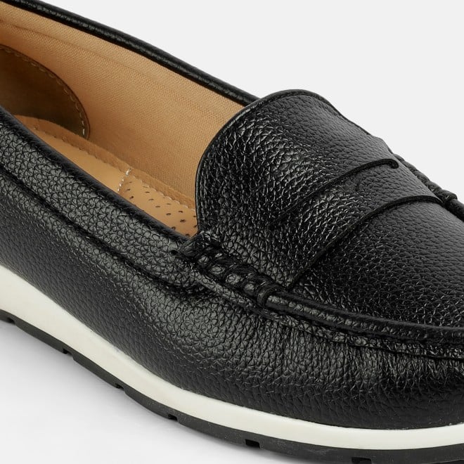 Mochi Women Black Casual Loafers (SKU: 31-1256-11-36)