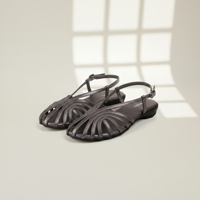 Mochi Women Gun-metal Casual Sandals