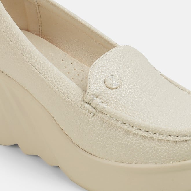 Mochi Women Beige Casual Loafers (SKU: 31-1313-20-36)