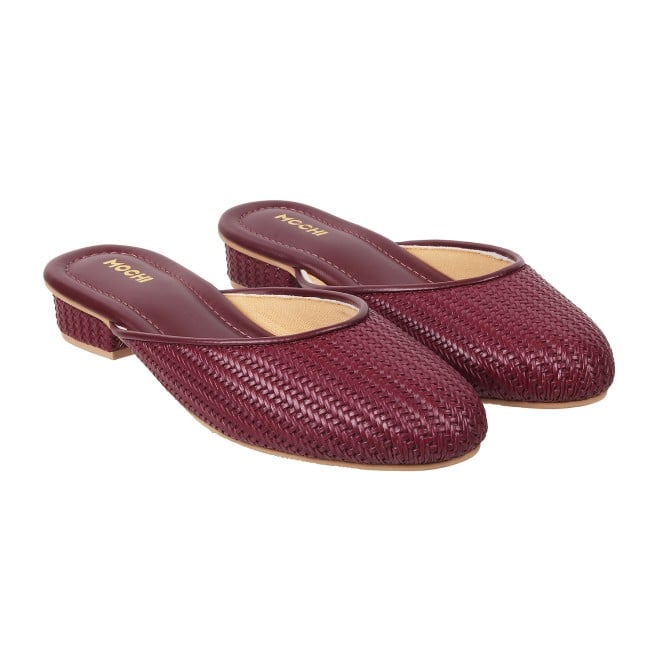 Mochi Women Maroon Ethnic Sandals