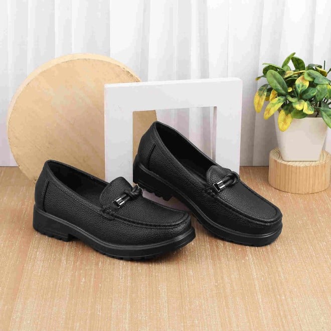 Mochi Women Black Casual Loafers