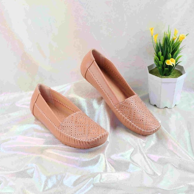 Mochi Women Pink Casual Ballerinas (SKU: 31-330-24-36)