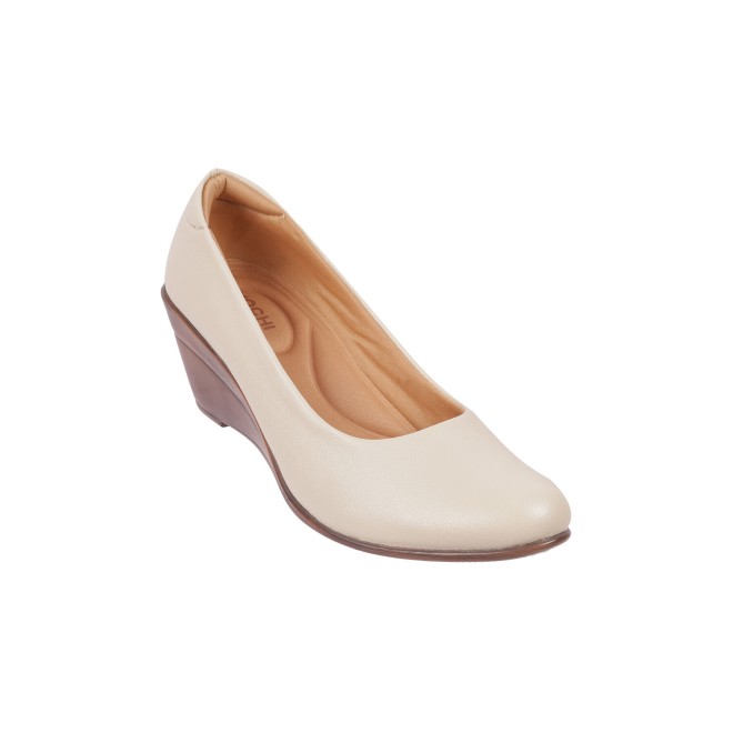 Mochi Women Beige Casual Ballerinas (SKU: 31-335-20-38)