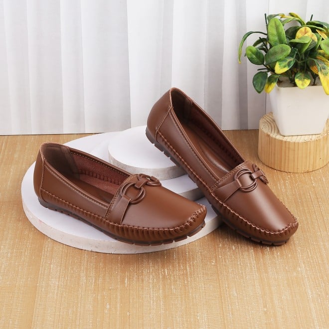 Mochi Women Tan Casual Ballerinas