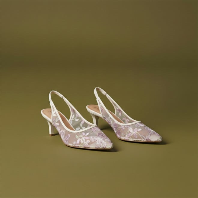 Mochi Women White Casual Sandals (SKU: 31-438-16-36)