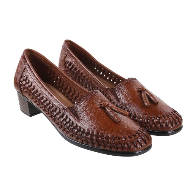 Mochi Women Rust Formal Pumps