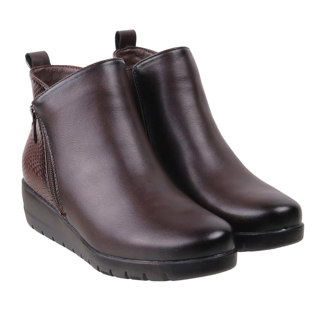 Mochi Women Coffee Party Boots