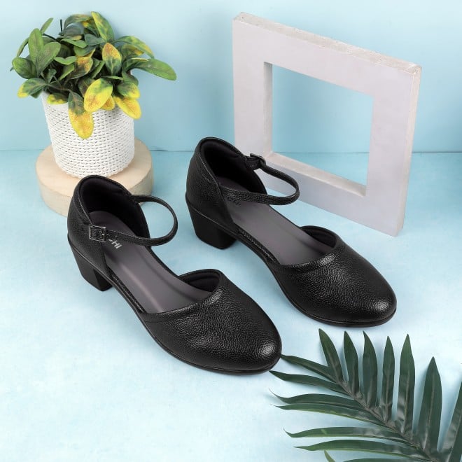 Mochi Women Black Casual Pumps