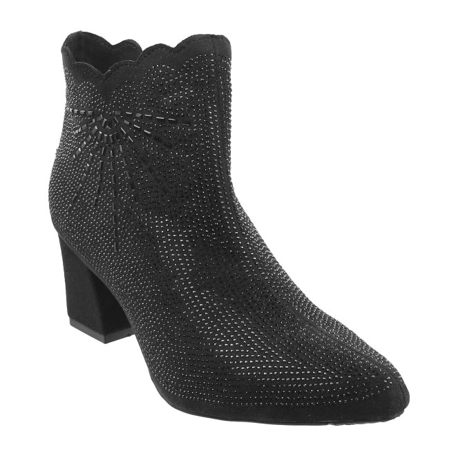 Boots for Women - Buy Womens Heeled Boots Online in India | Mochi Shoes