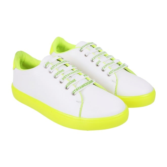 Mochi Women Green Casual Sneakers