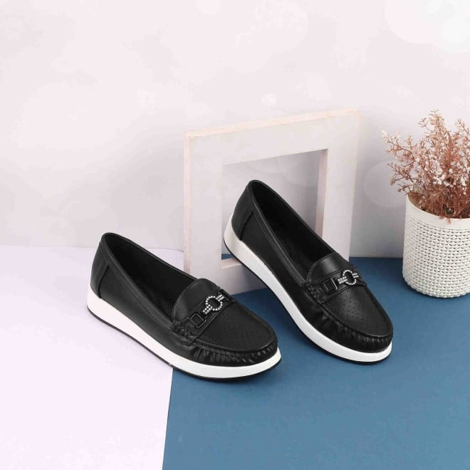 Mochi Women Black Casual Loafers (SKU: 31-548-11-36)