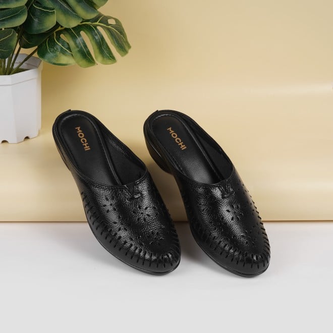 Mochi Women Black Casual Clogs