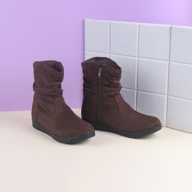 Mochi Women Brown Party Boots