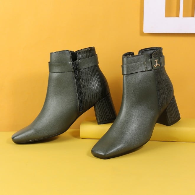 Mochi Women Green Formal Boots