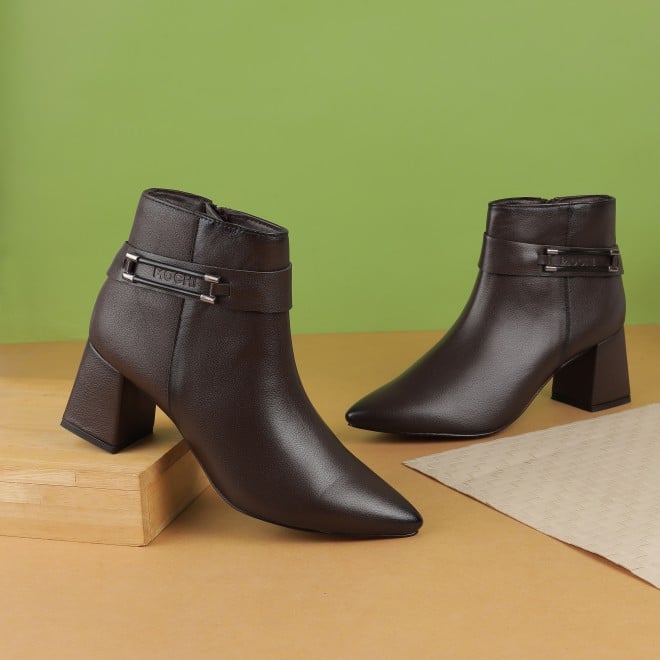 Mochi Women Brown Party Boots