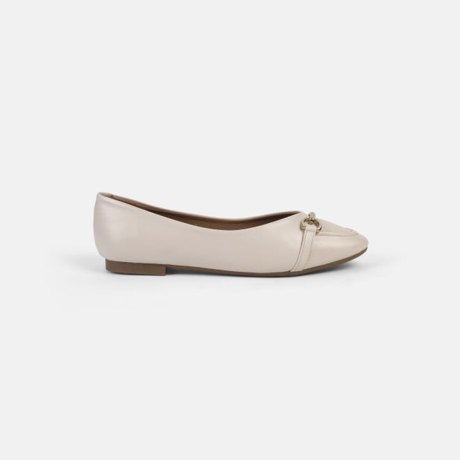 Mochi Women Off-white Casual Ballerinas (SKU: 31-774-66-36)