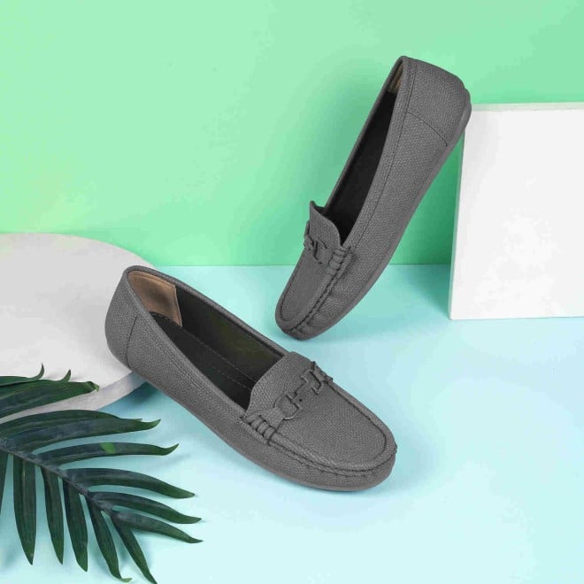 Mochi Women Green Casual Loafers