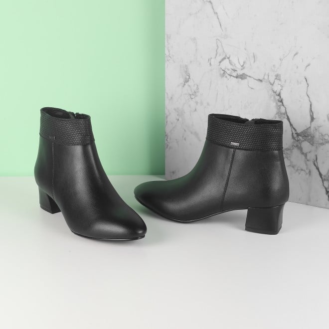 Mochi Women Black Party Boots