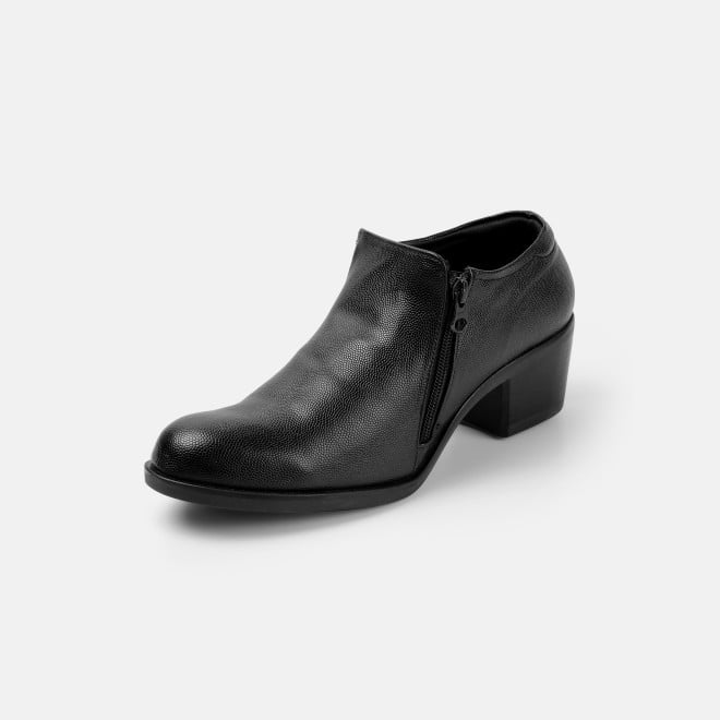 Mochi Women Black Formal Pumps (SKU: 31-850-11-35)