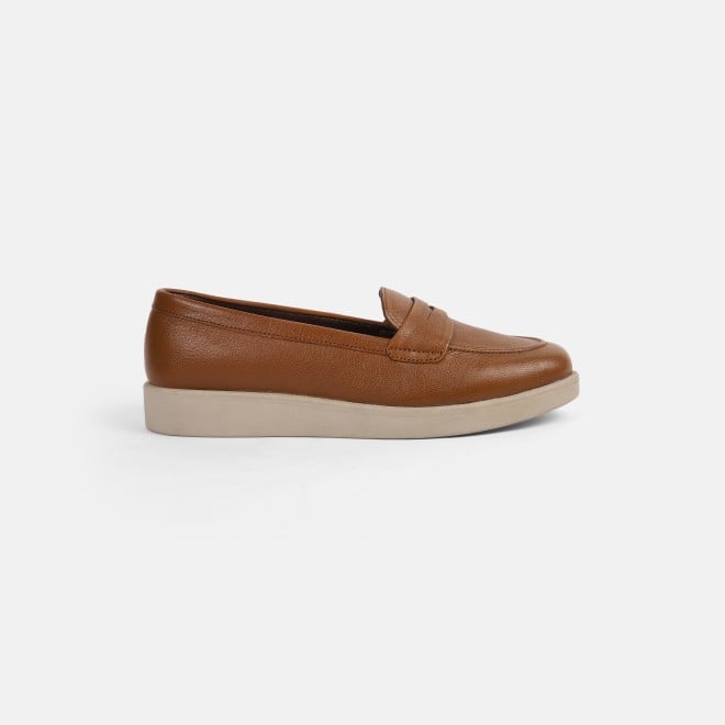 Mochi Women Tan Casual Loafers (SKU: 31-882-23-36)