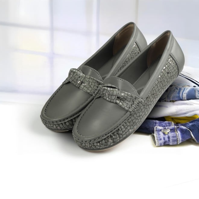 Mochi Women Grey Casual Loafers