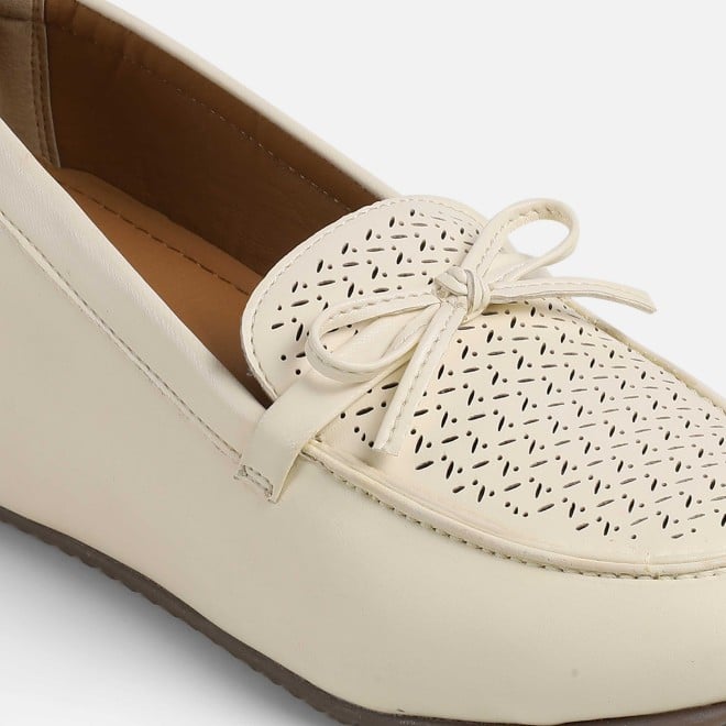 Mochi Women Off-white Casual Ballerinas (SKU: 31-913-66-36)