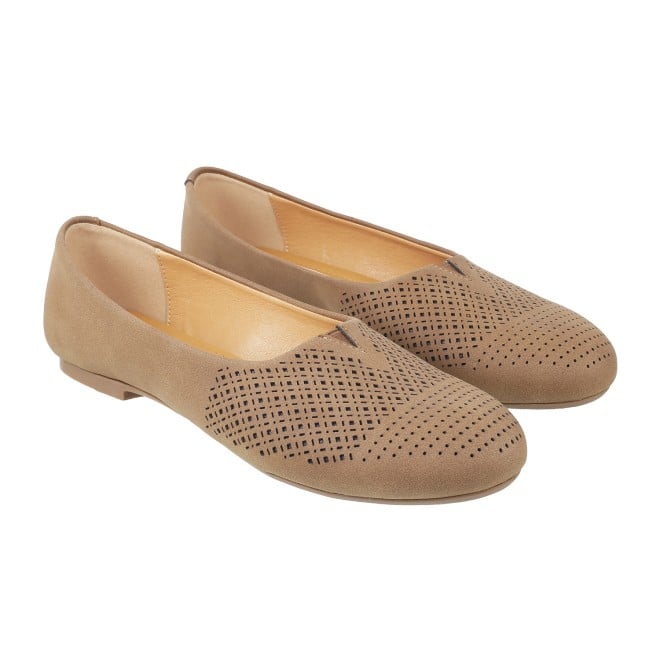 Mochi Women Chiku Casual Ballerinas