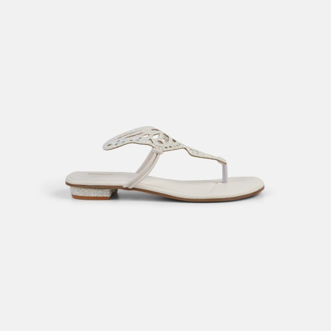 Mochi Women White Ethnic Slippers (SKU: 32-1465-16-36)