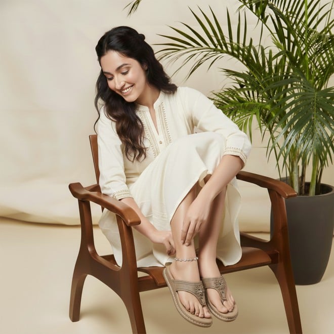 Mochi Women Beige Casual Slippers (SKU: 32-1467-20-36)