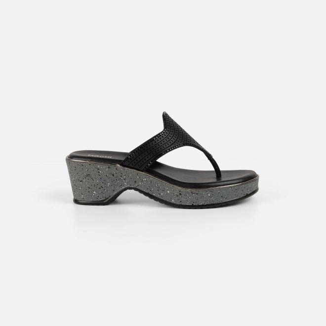 Mochi Women Black Casual Slip Ons (SKU: 32-1474-11-36)
