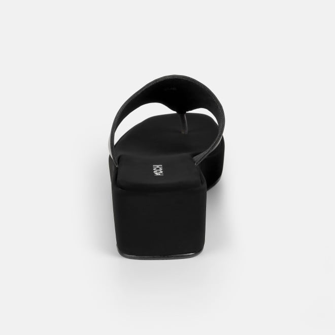 Mochi Women Black Casual Slip Ons (SKU: 32-1582-11-36)