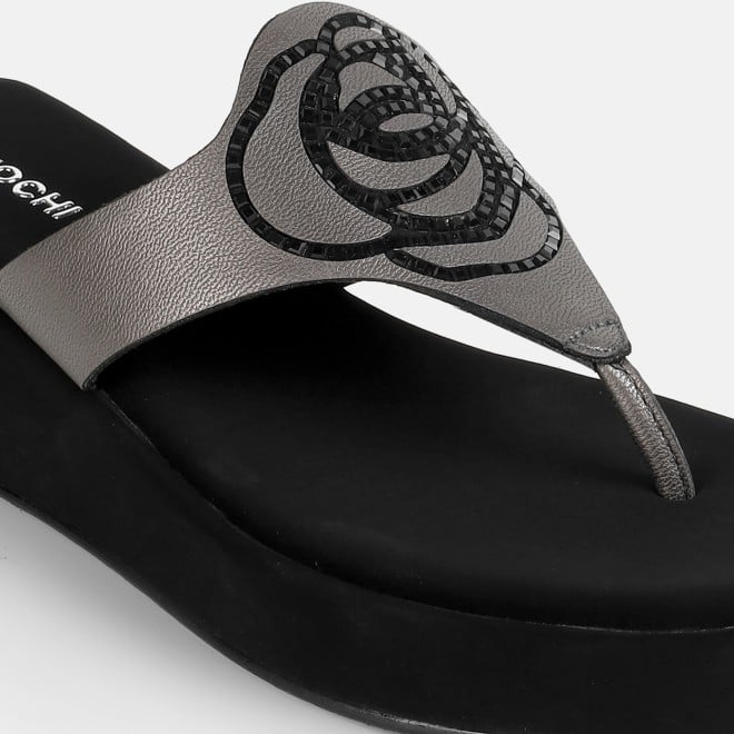 Mochi Women Black Casual Slip Ons (SKU: 32-1582-11-36)