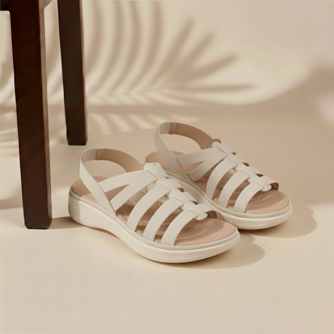 Mochi Women Off-white Casual Sandals
