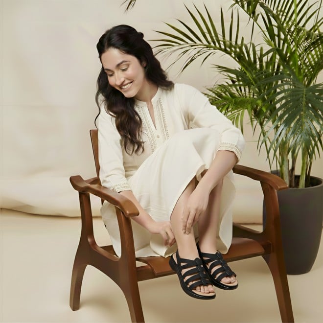 Mochi Women Black Casual Sandals (SKU: 33-1227-11-36)