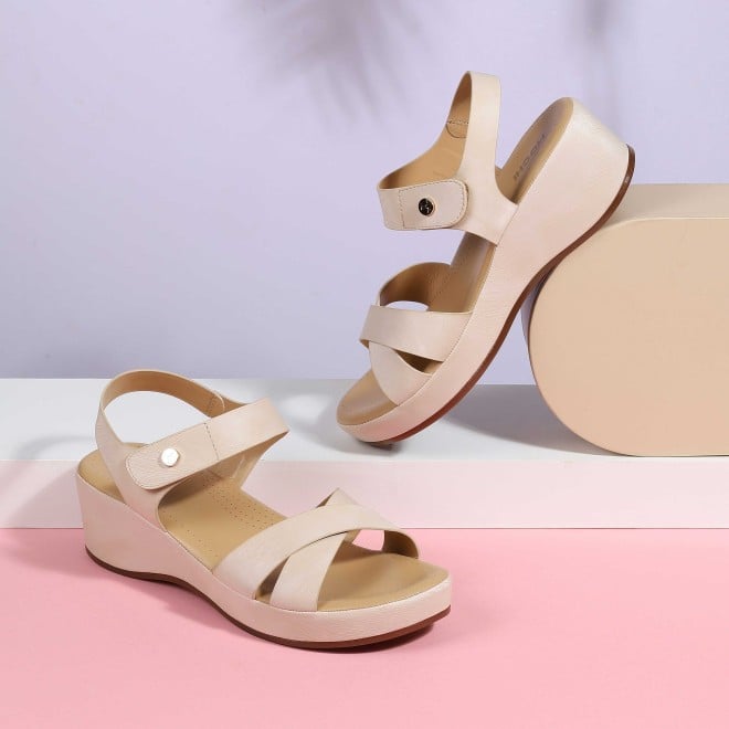 Mochi Women Beige Casual Comfort