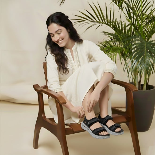 Mochi Women Black Casual Sandals (SKU: 33-1307-11-36)