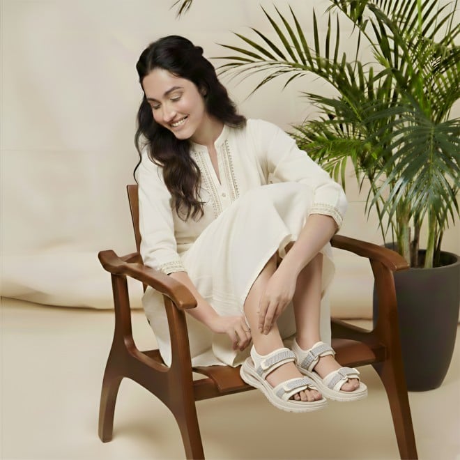 Mochi Women Beige-red Casual Sandals (SKU: 33-1307-89-36)