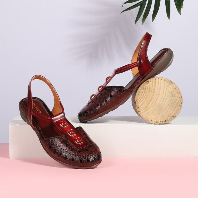 Mochi Women Maroon Casual Sandals