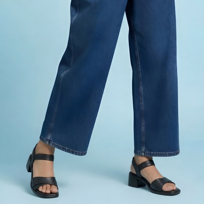 Mochi Women Black Casual Sandals (SKU: 33-1351-11-36)