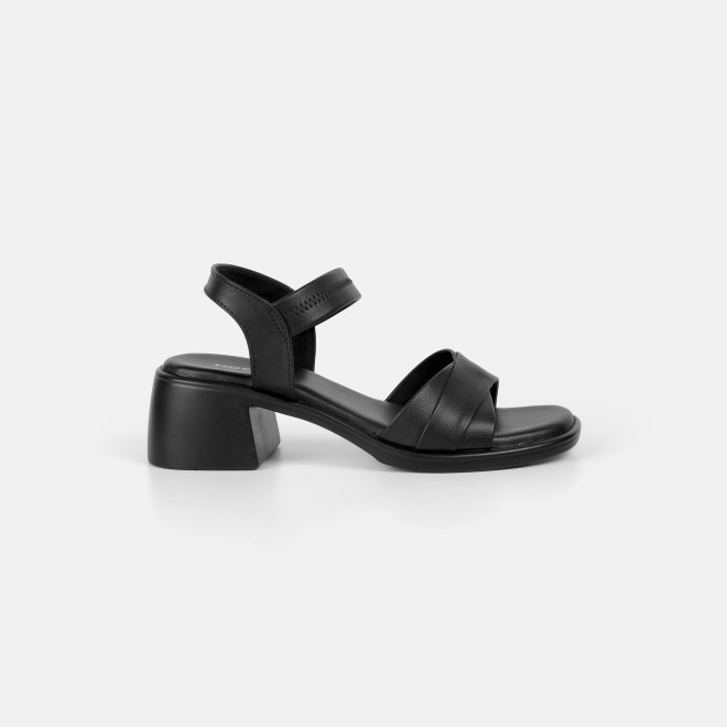 Mochi Women Black Casual Sandals (SKU: 33-1351-11-36)
